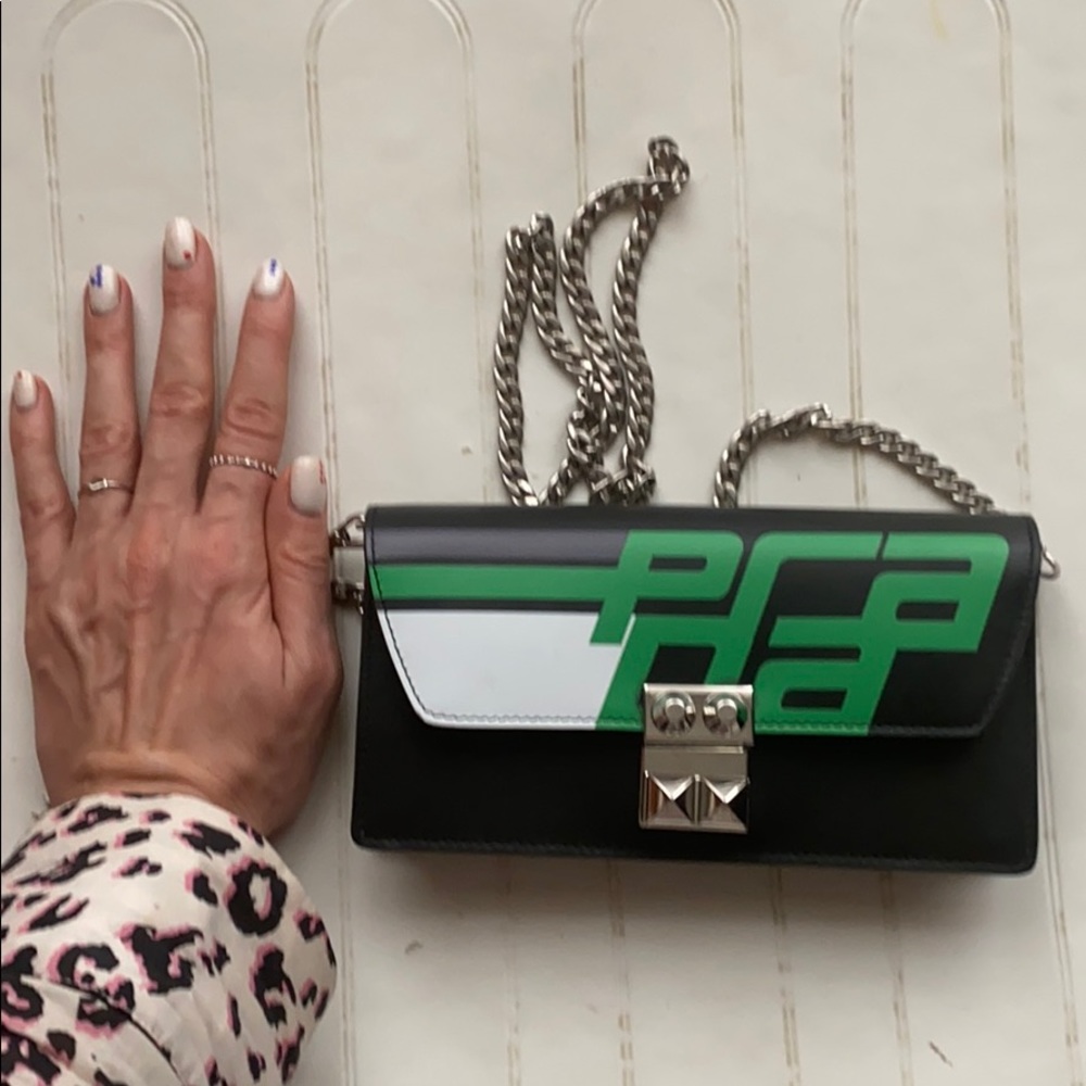 New with tags and dust bag - Picture 4 of 6